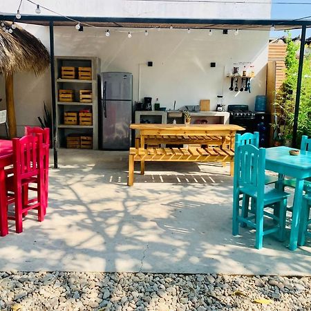 Colorada House Vandrehjem Puerto Escondido  Eksteriør billede